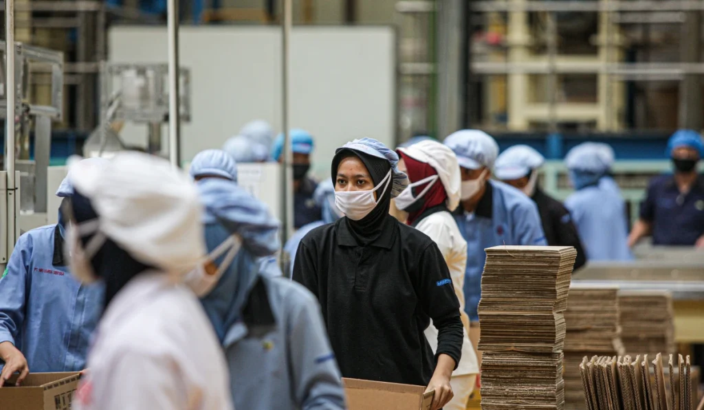 Buruh Harian Lepas: Hak dan Aturan Kerjanya di Indonesia